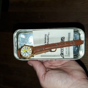 Vintage 1999 ARMITRON Tweety Bird Looney Tunes Musical Watch 2200/474